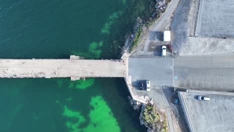 Stationary-static-drone-shot-of-jetty-off-the-coast-of-Edithburgh,-South-Australia