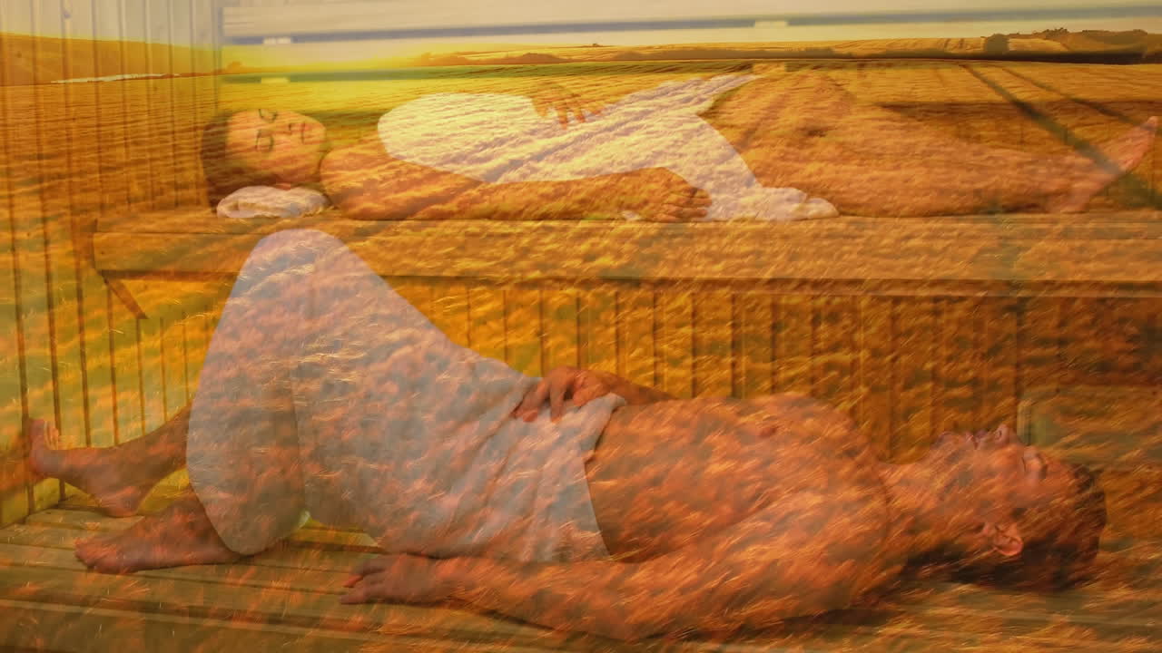 사우나 에 누워 있는 부부