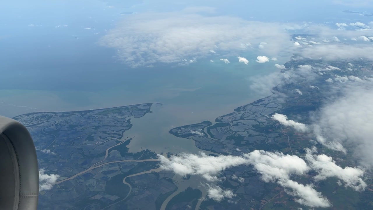 Flyvning over Stillehavet til Boracay-øen på Filippinerne, vinduesudsigt vlog POV