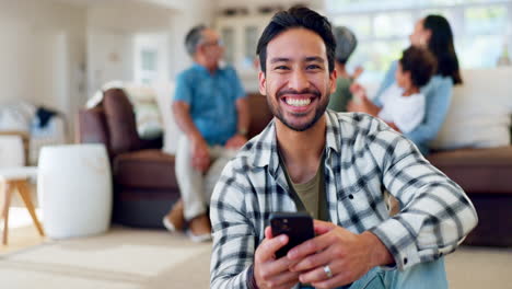 Telefon,-Mann-Und-Porträt-Des-Glücks-Zu-Hause