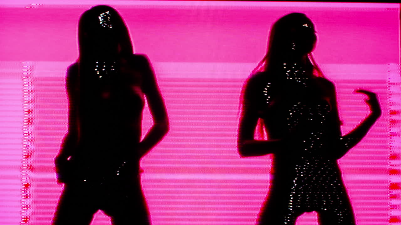 galina tira falla 4k 00