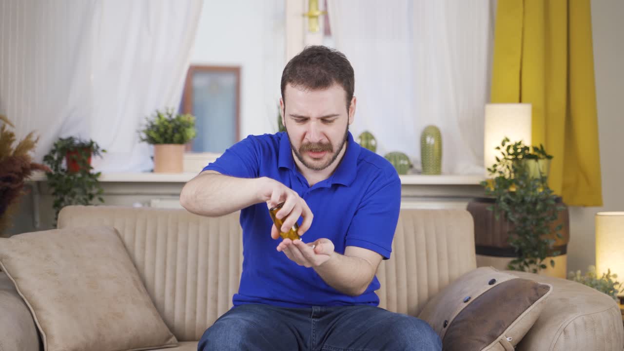 el hombre que intentó suicidarse.