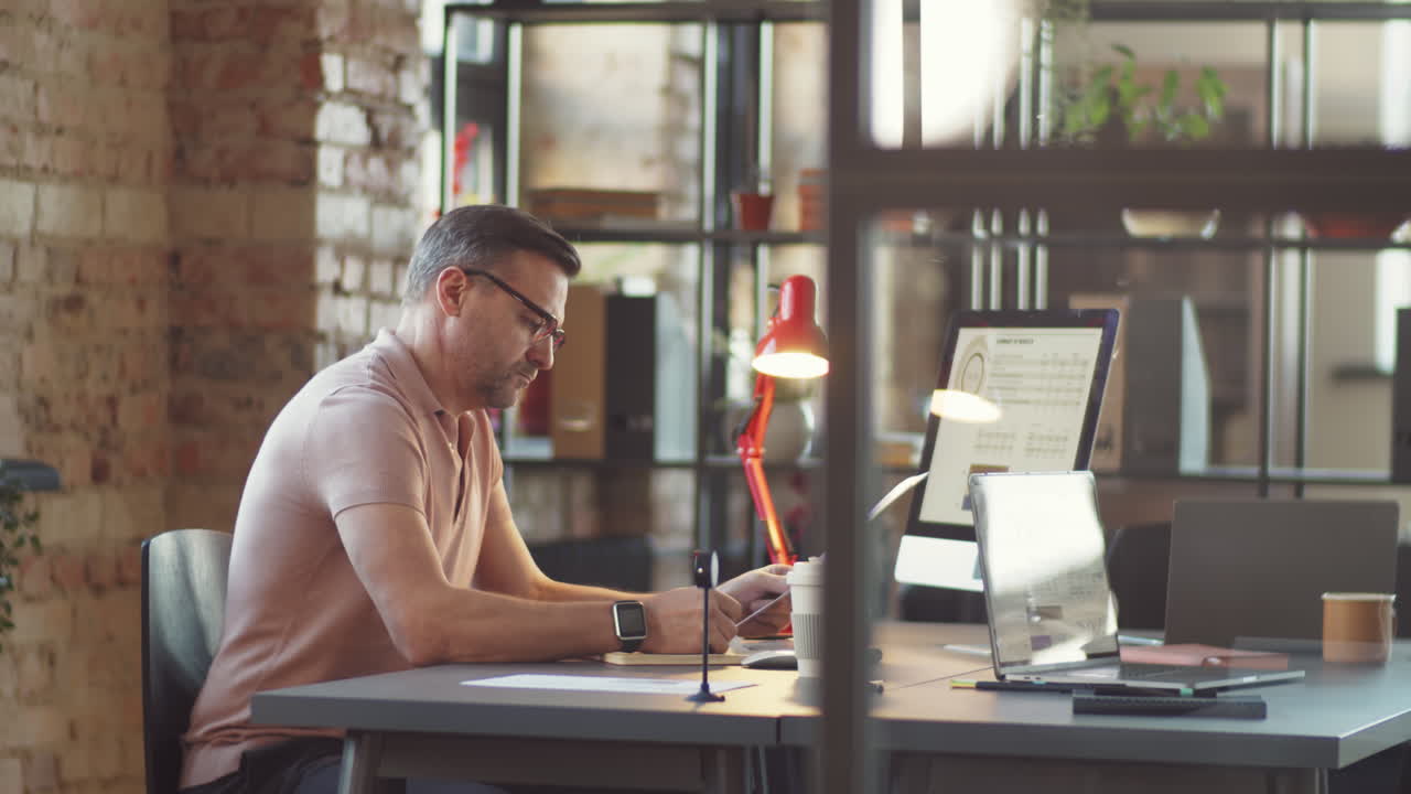 Businessman working in a modern office