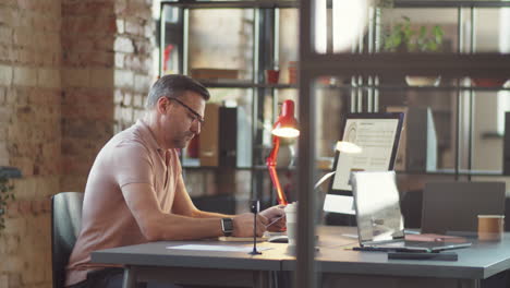 businessman working in a modern office