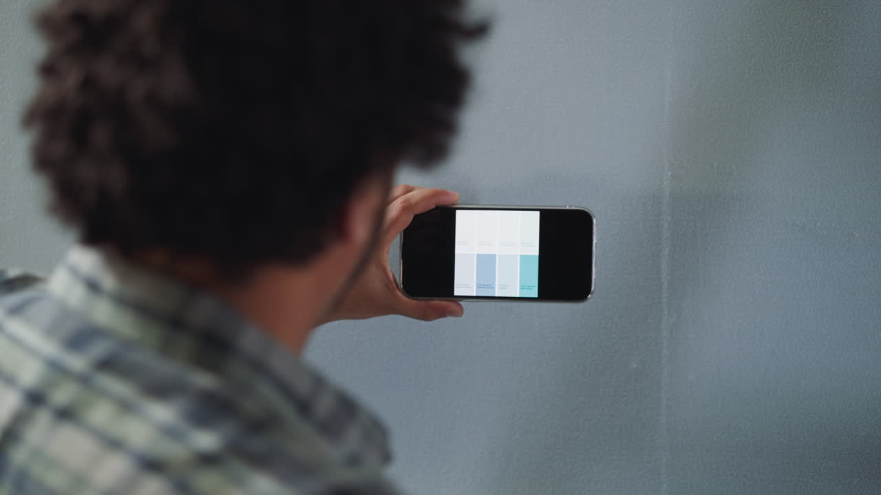 el diseñador afroamericano elige la sombra para la pintura mural