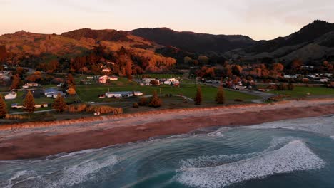 Colorful-morning-at-Tokomaru-Bay