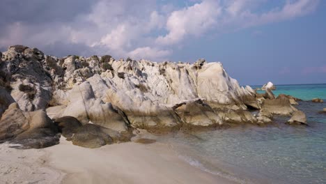 Video-clip-demonstrating-the-amazing-rocky-part-of-the-Kavourotripes-beach-in-Sithonia,-Chalkidiki,-Greece