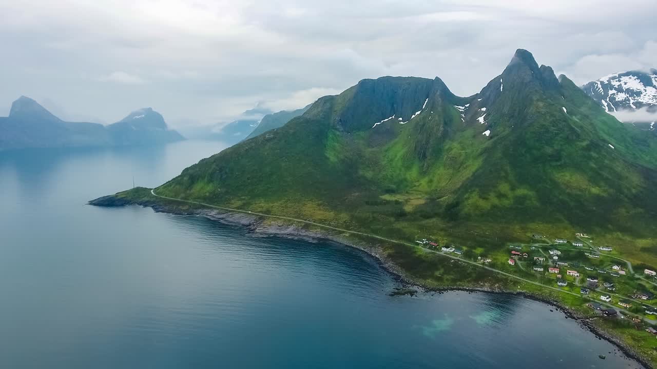 Mefjordvær, isola di Senja. Splendido paesaggio naturale norvegese, Mefjord