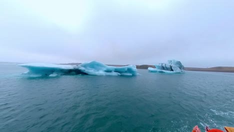 iceland - jokulsarlon lake