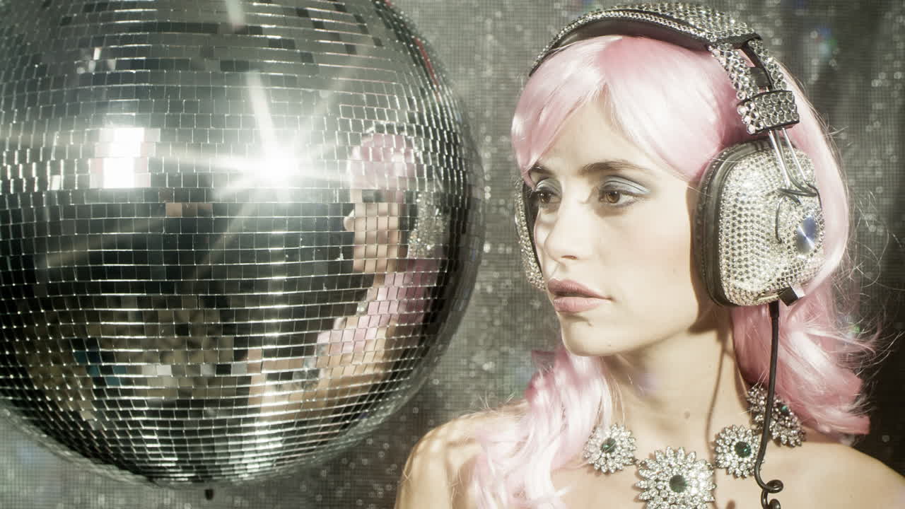 наушники sparkle 4k 01