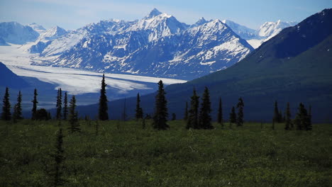Alaska-Glacier-in-the-Distance-between-Mountains