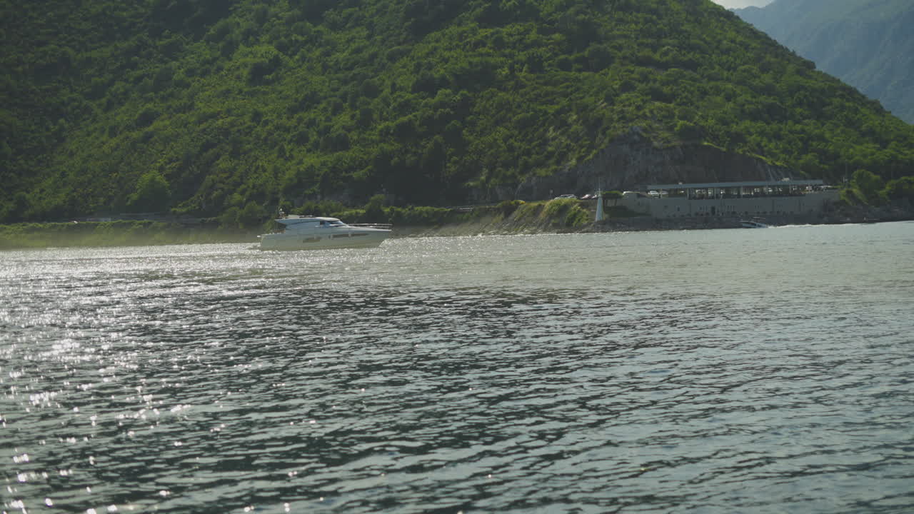 만 에 있는 모터 보트 의 풍경