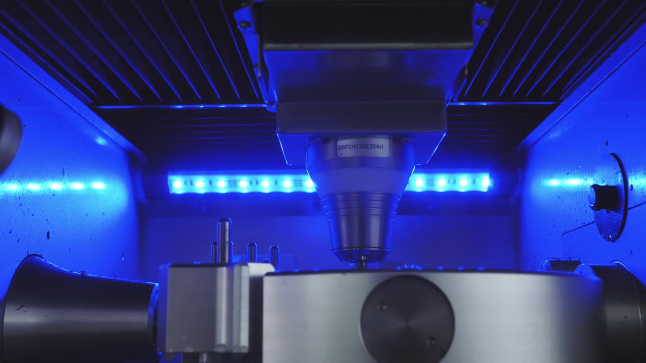 치아 의식, 인공 치아, 의식, 치아에 작업하는 손, 가짜 치아.