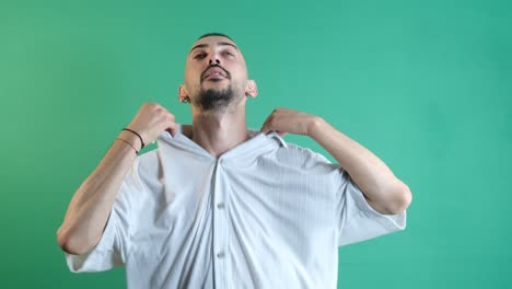 la expresión facial abrumada