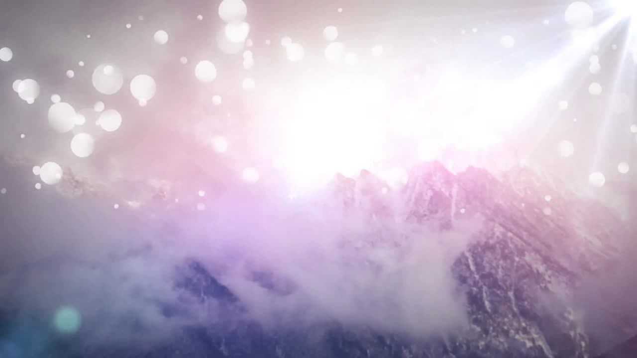 загляните в гору с яркими светящимися огнями