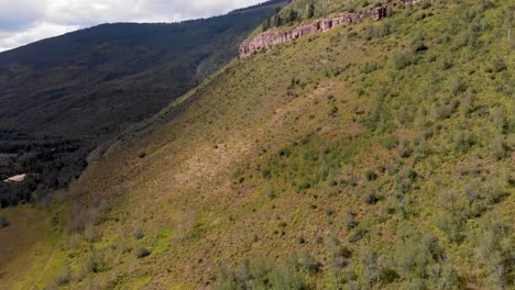 Mountain-valley-hillside-in-rocky-mountains-of-Colorado-during-nice-summer-afternoon