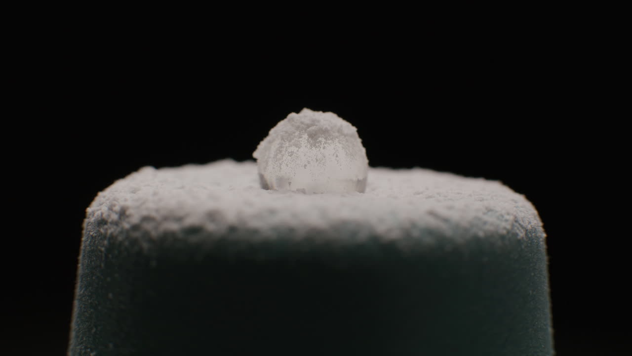 Ice Ball on Powdered Dessert