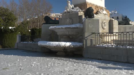 frozen fountain in centre of madrid