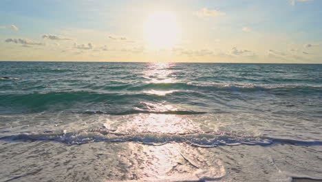 Slow-motion-of-the-surf-coming-toward-the-camera