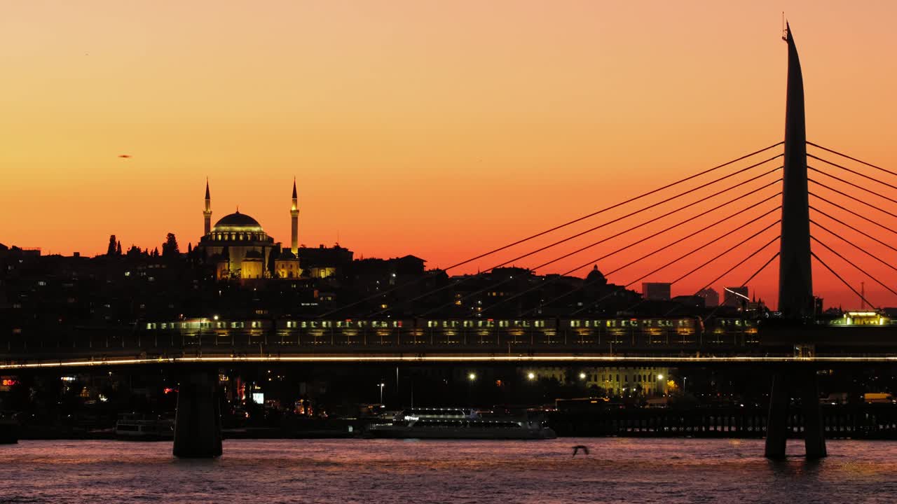 el paisaje urbano de estambul al crepúsculo, turquía
