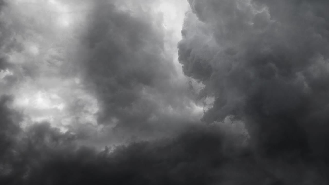 Lightning Strikes,  A Stunning Display of Nature's Fury