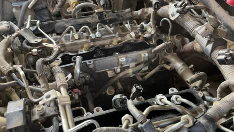 motor toyota landercruiser serie 79 desmontado para reparaciones