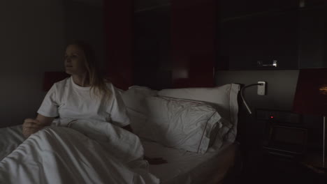 despertando y abriendo persianas inteligentes