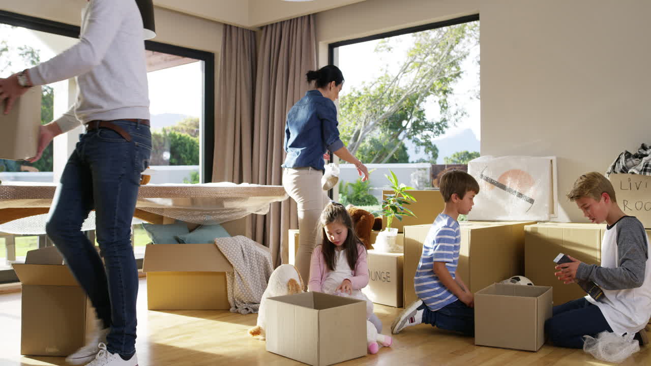 팀워크는 포장 작업을 수행합니다.