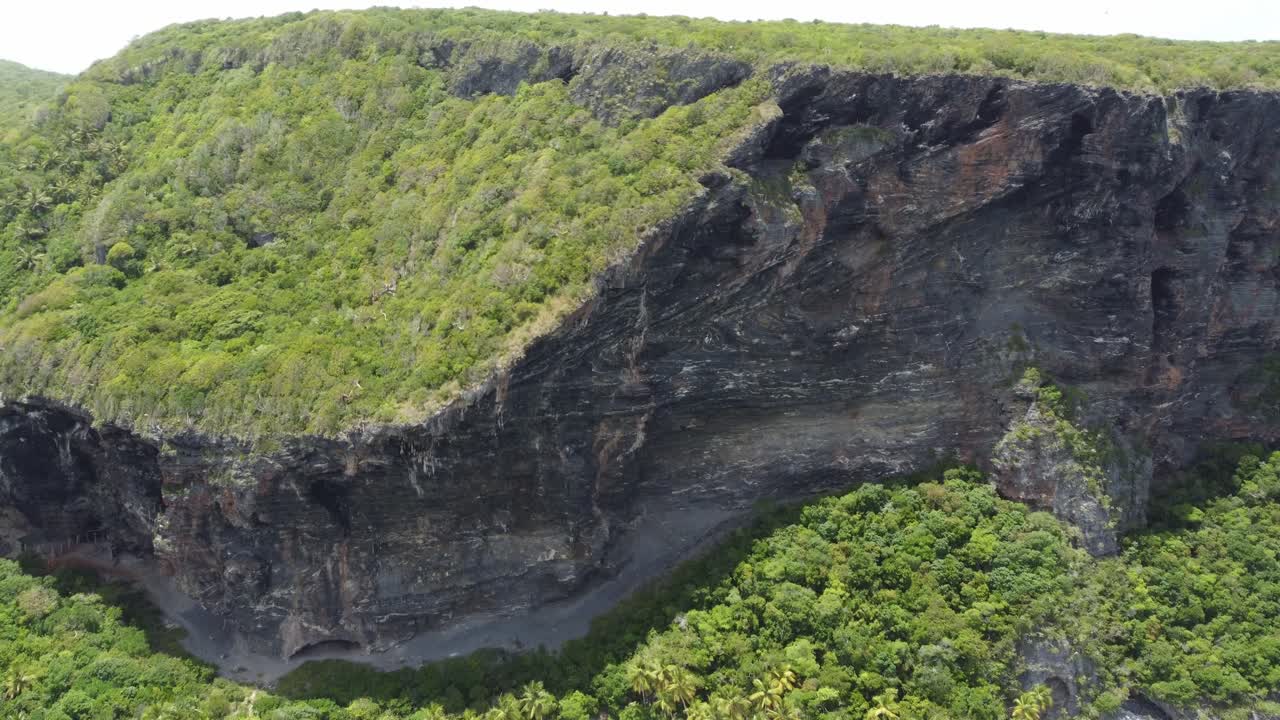 Aerial view of the impressive cliff at Playa Front&oacute;n beach near Las Galeras on the Saman&aacute; peninsula in the Dominican Republic