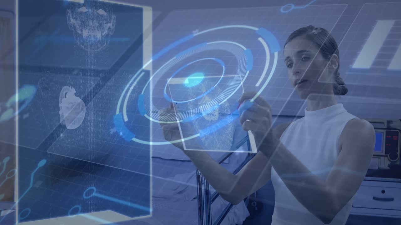 Animación de placa de circuito, procesamiento de datos sobre mujer sosteniendo una tablet