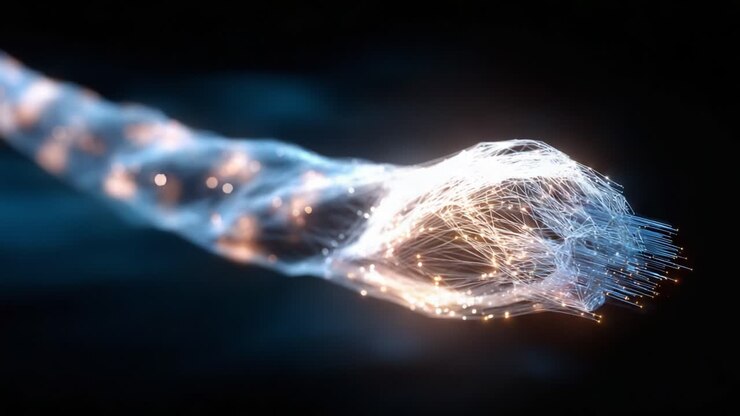 En fantastisk visualisering av en datatransmisjonskabel som beveger seg gjennom et digitalt landskap, opplyst av et spekter av lys og energi som representerer rask tilkobling