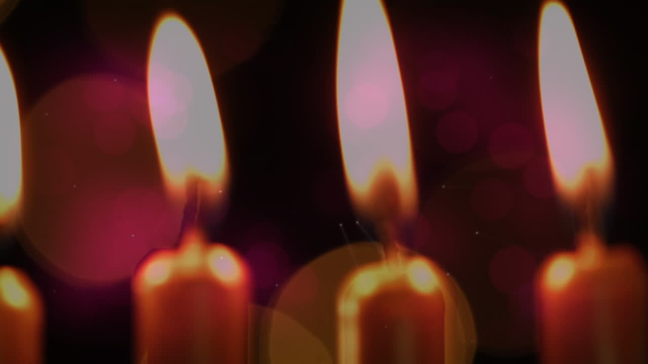 animación de velas encendidas con puntos de luz parpadeantes