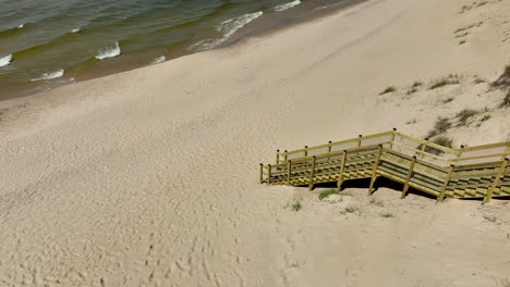 Tilting-to-the-shoreline-of-Lake-Michigan