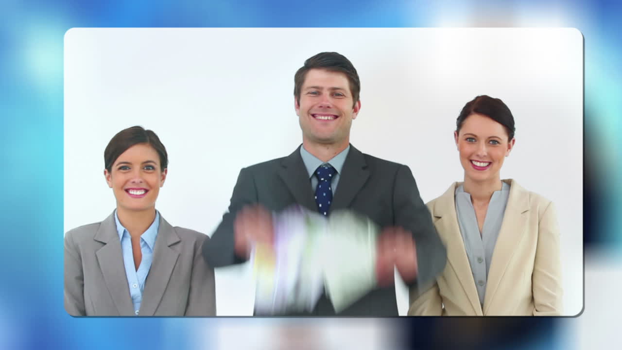 personas de negocios con billetes con una imagen de la tierra cortesía de nasa.org