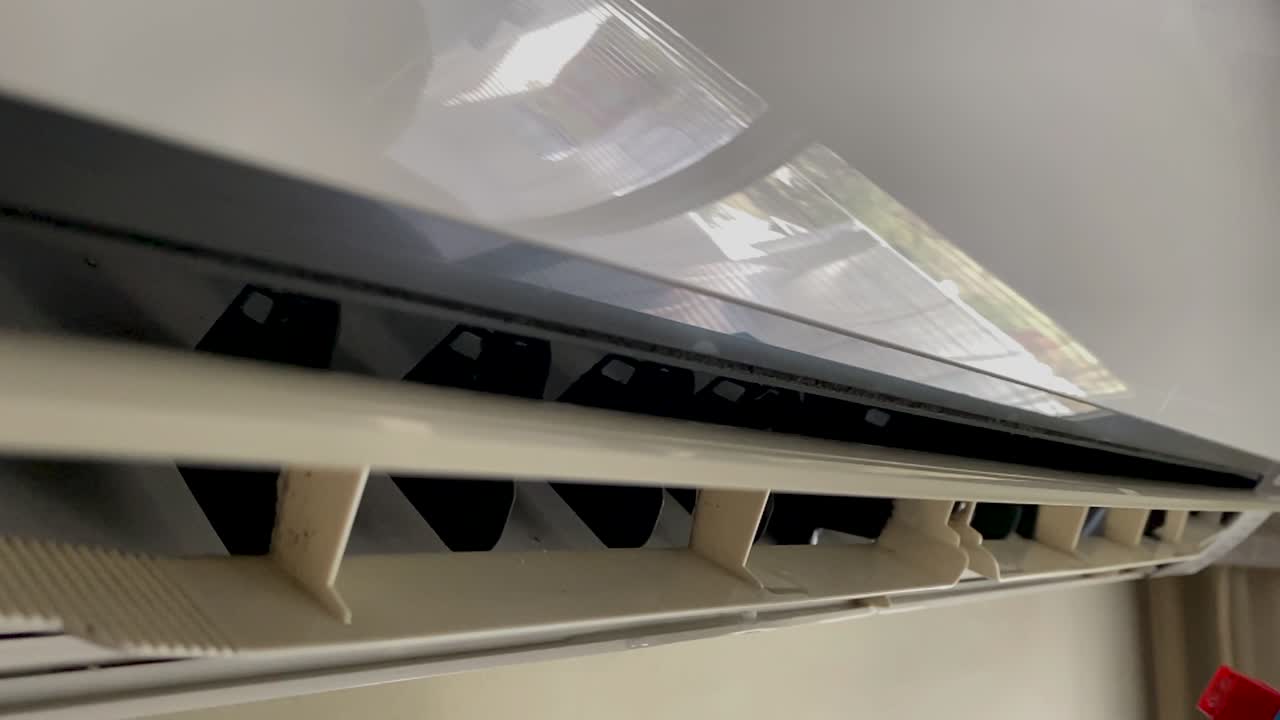 Cleaning the air conditioner from dust, mold and dirt
