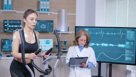 female runner in a examination facility for athletes