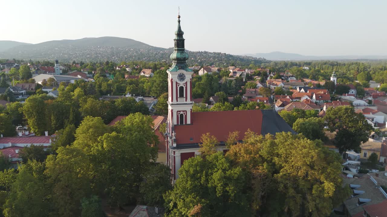 Belgrade Cathedral in Szentendre, highlighting its baroque architecture and historic old town setting