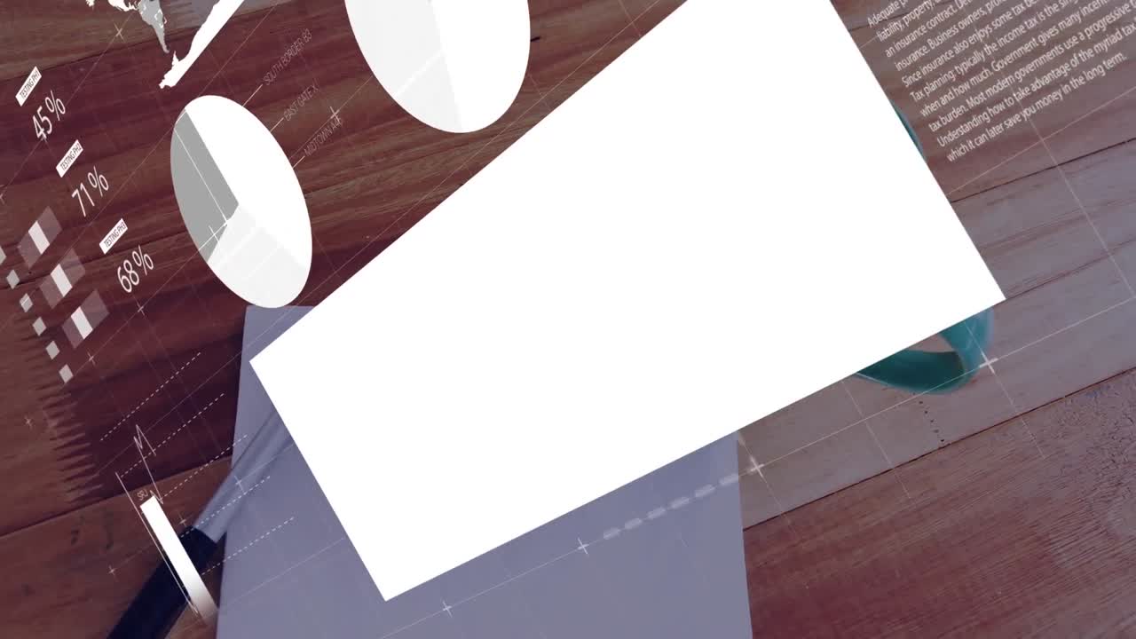 animación del procesamiento de datos estadísticos contra taza de café, bolígrafo y papel en la mesa de la oficina.