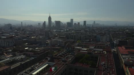 Skyline-Von-Mexiko-Stadt-In-Der-Ferne-An-Einem-Sonnigen-Nachmittag