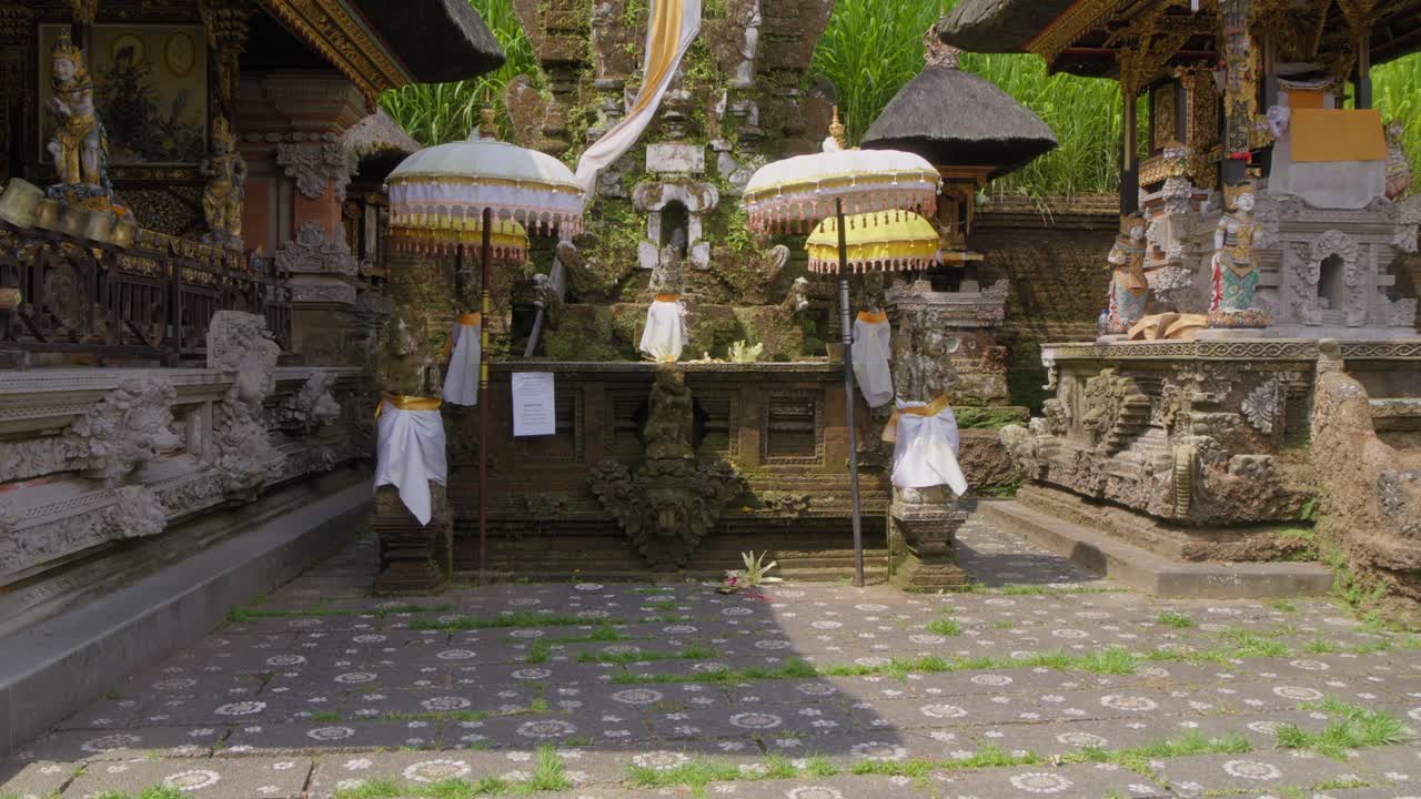 インドネシア、バリ島のプラ・グヌン・カウィ・セバトゥ寺院。