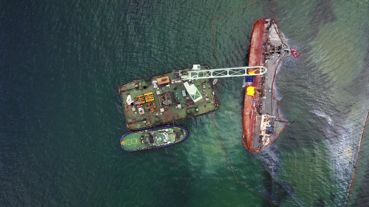 Salvage Operation of Damaged Tanker
