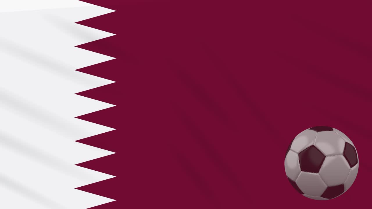 Bandiera del Qatar e pallone da calcio ruotano sullo sfondo di un tessuto sventolante