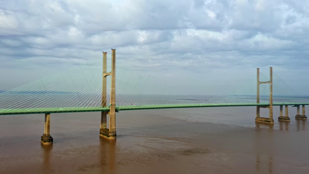 Counterclockwise pan of the Second Severn Crossing central span