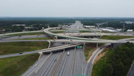 Eine-Drohnenaufnahme-Der-I-85-Des-Gateway-Projekts-In-Greenville,-South-Carolina