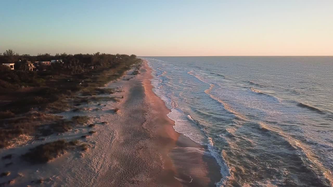 amplia panorámica circular de la playa con olas en la isla de captiva, florida