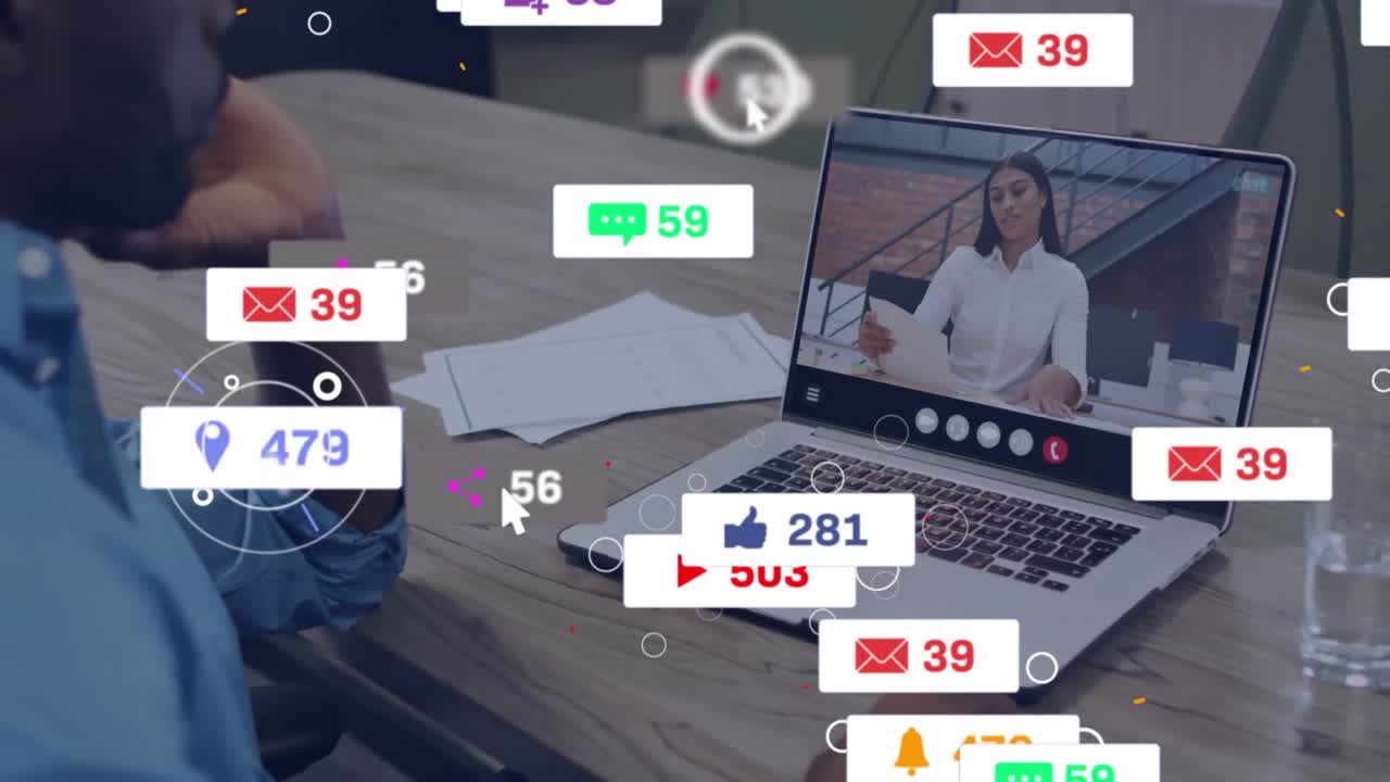 Manajer Bisnis membuka laptop memulai panggilan, menyebabkan widget menampilkan metrik yang naik dan turun