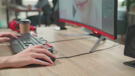 Close Up Of The Woman'S Hand Editor Works In Photo Editing Software On Her Personal Computer In Office