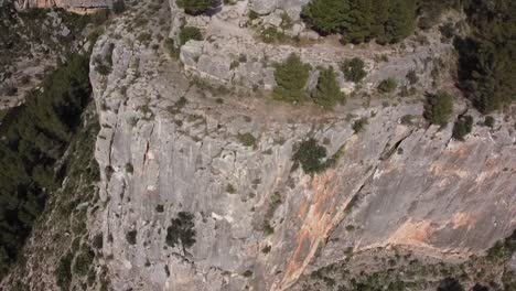 Middle-Ages-tower-on-the-top-of-a-rugged-mountain-in-Jerica,-Spain