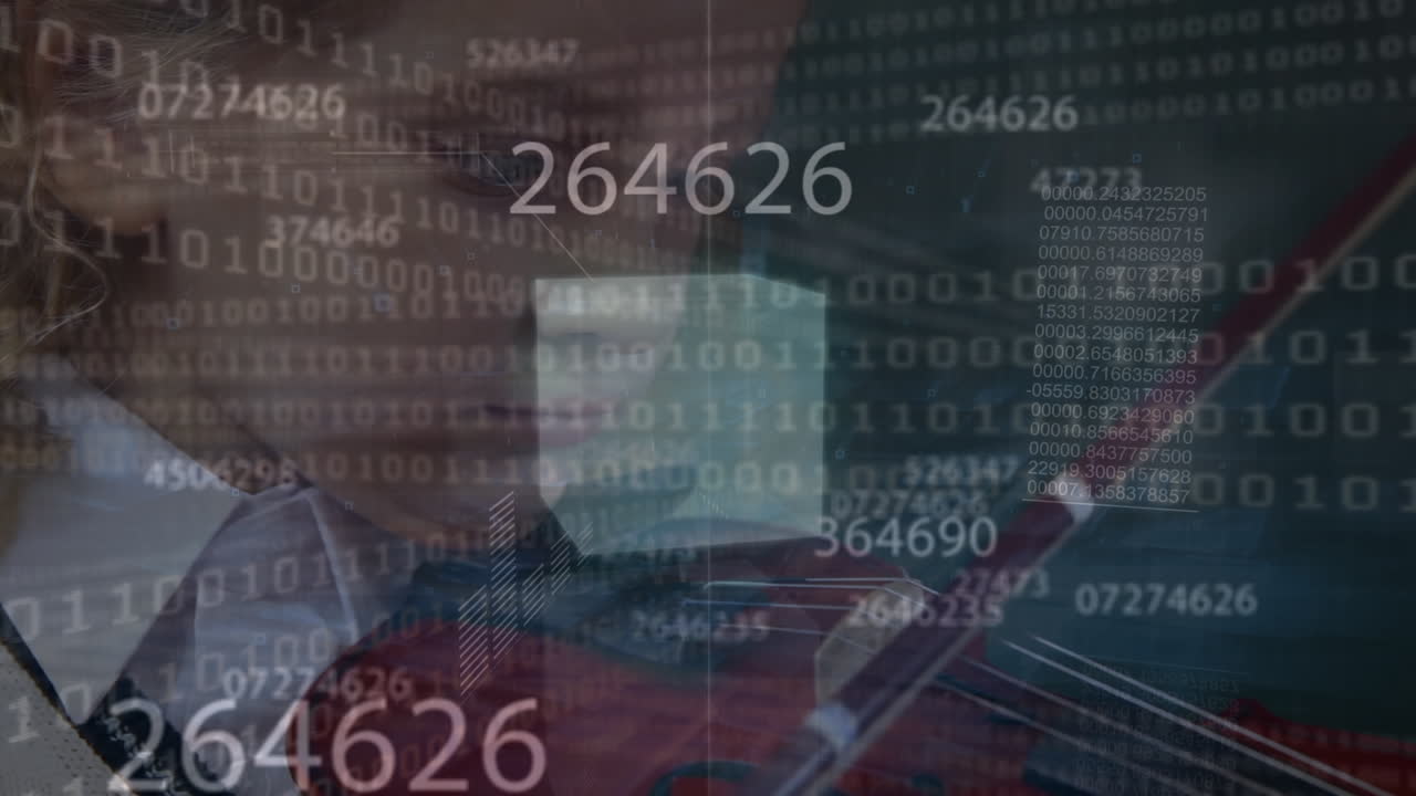 animación de codificación binaria y anuncios cambiando números sobre chica caucásica tocando el violín en la escuela