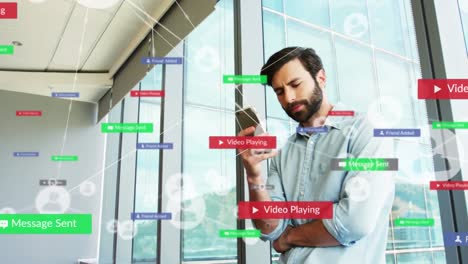 Animation-Eines-Netzwerks-Von-Verbindungen-Mit-Symbolen-über-Einem-Kaukasischen-Mann,-Der-Ein-Smartphone-Nutzt